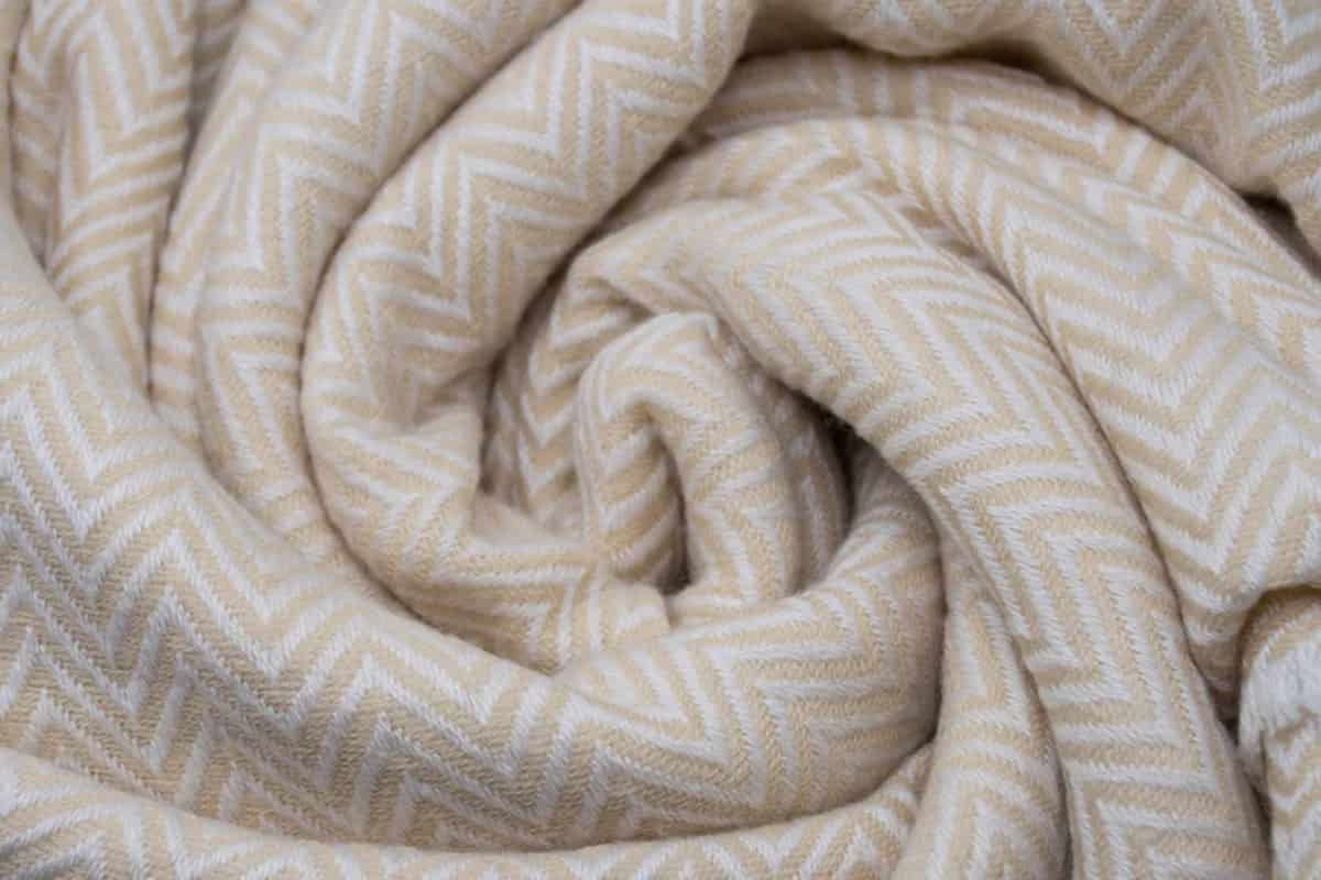 custom cashmere scarf supplier